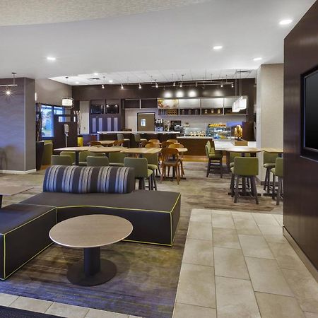 Courtyard By Marriott Secaucus Meadowlands Hotel Exterior foto