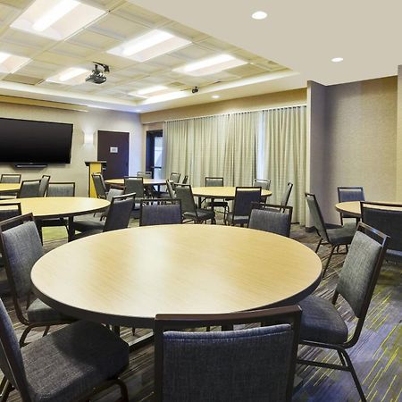 Courtyard By Marriott Secaucus Meadowlands Hotel Exterior foto